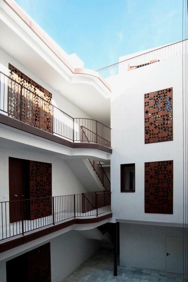 Apartamento Con Terraza En San Luis Apartment Sevilla Bagian luar foto