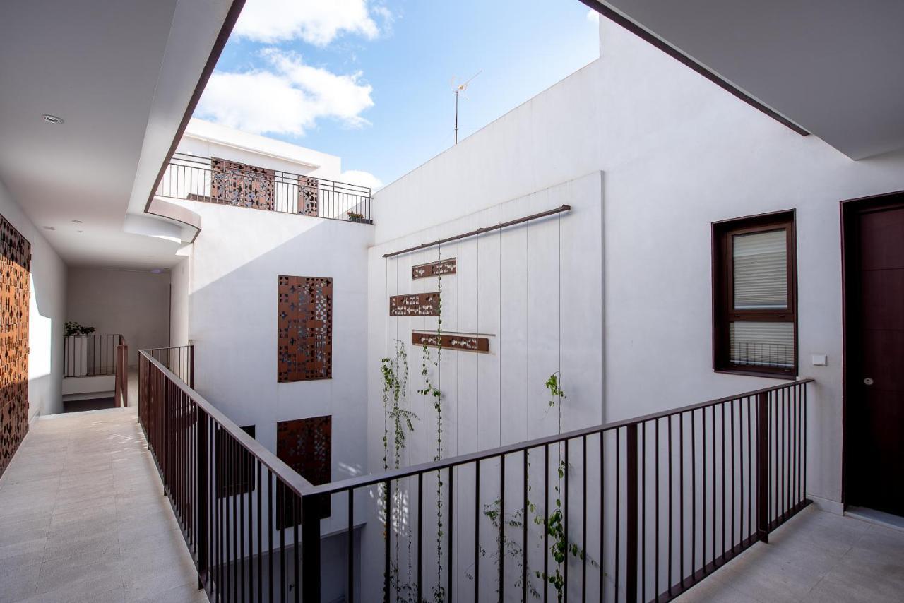 Apartamento Con Terraza En San Luis Apartment Sevilla Bagian luar foto