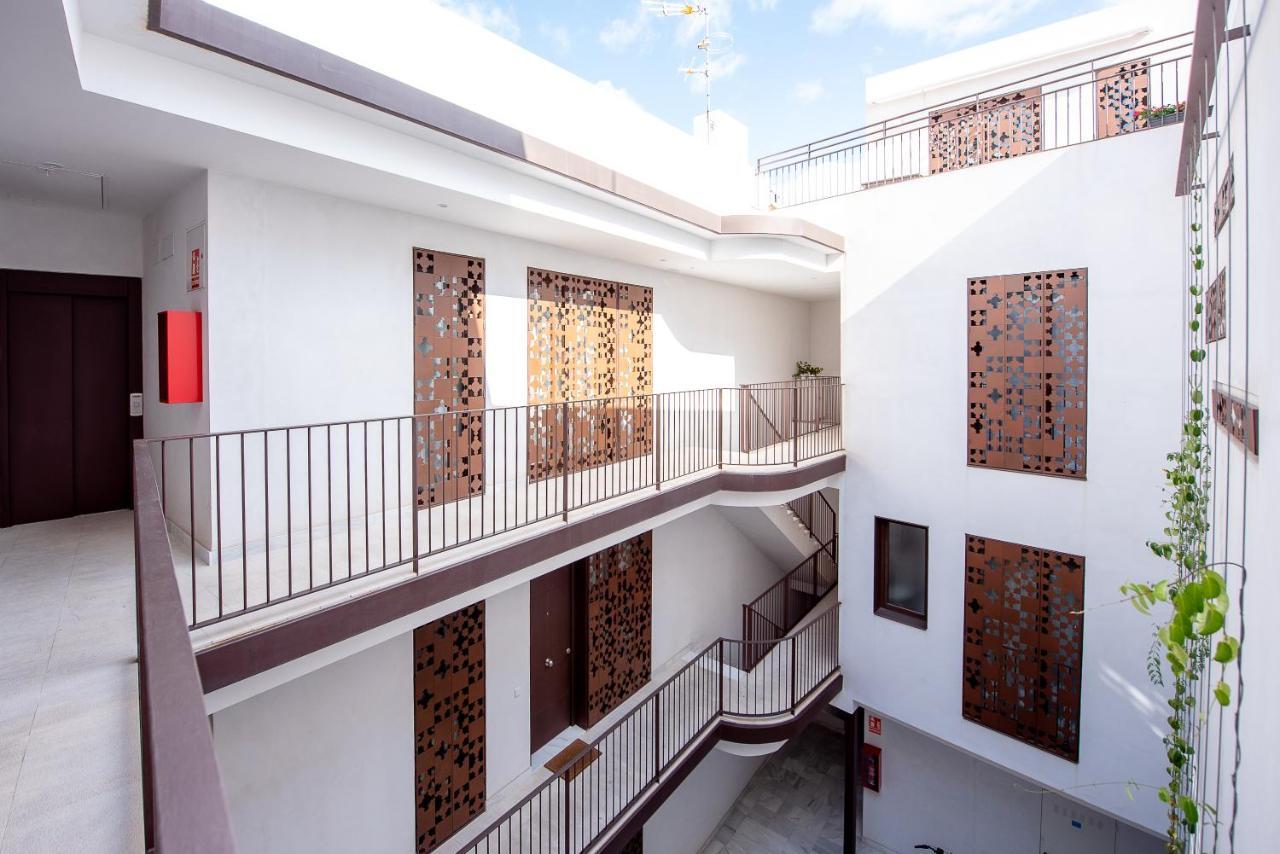 Apartamento Con Terraza En San Luis Apartment Sevilla Bagian luar foto