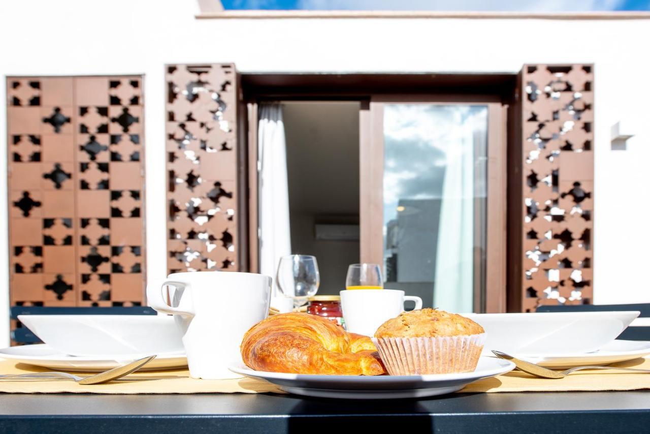 Apartamento Con Terraza En San Luis Apartment Sevilla Bagian luar foto
