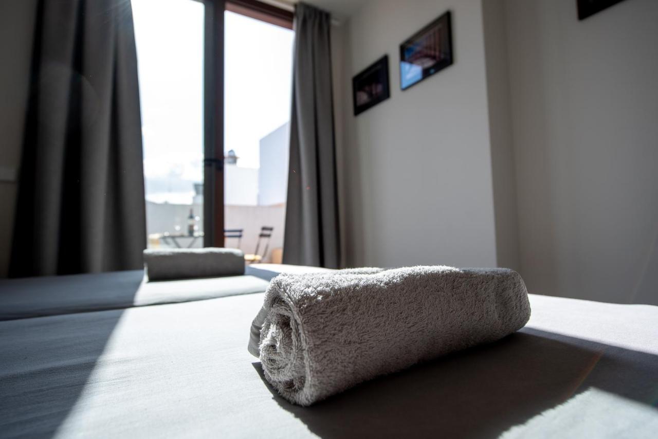 Apartamento Con Terraza En San Luis Apartment Sevilla Bagian luar foto